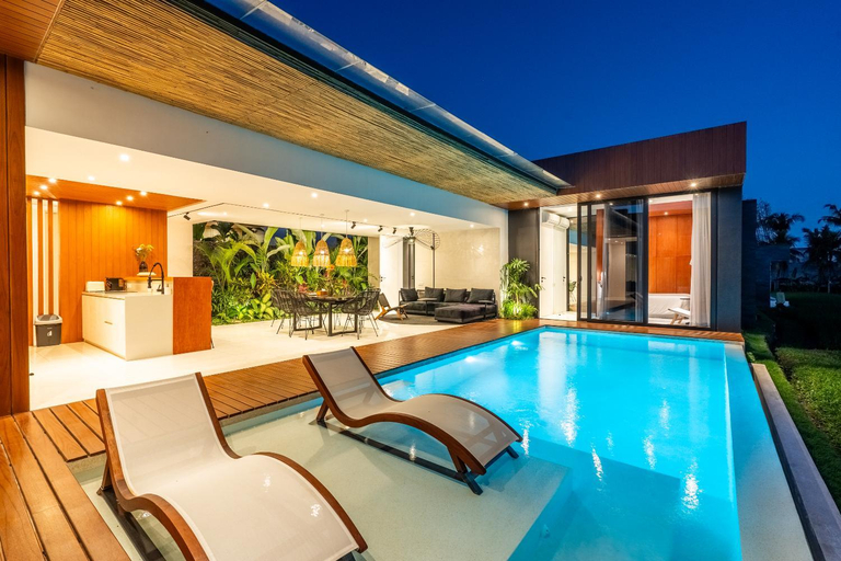 Swimming Pool 1
