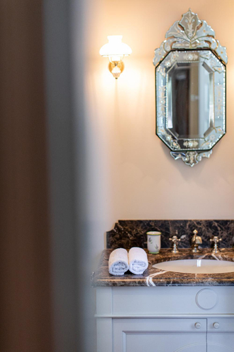 Bathroom 5, Chateau Mentone, Var