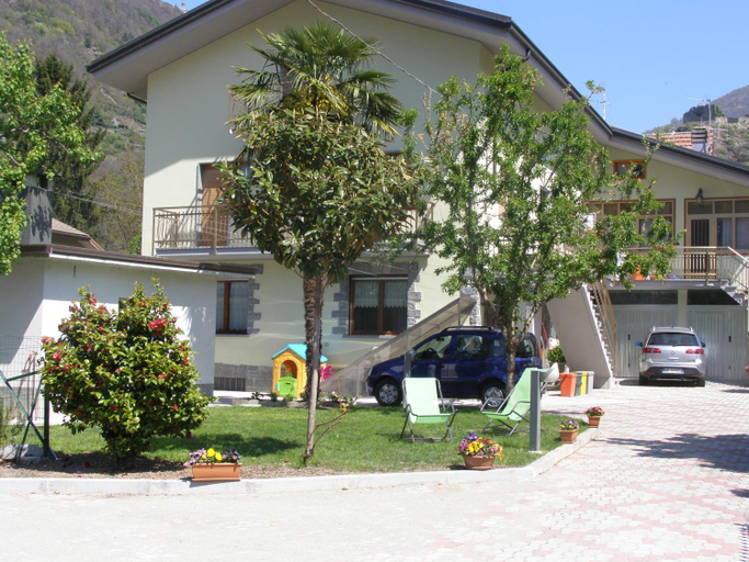 Others 4, Mandoue, Aosta