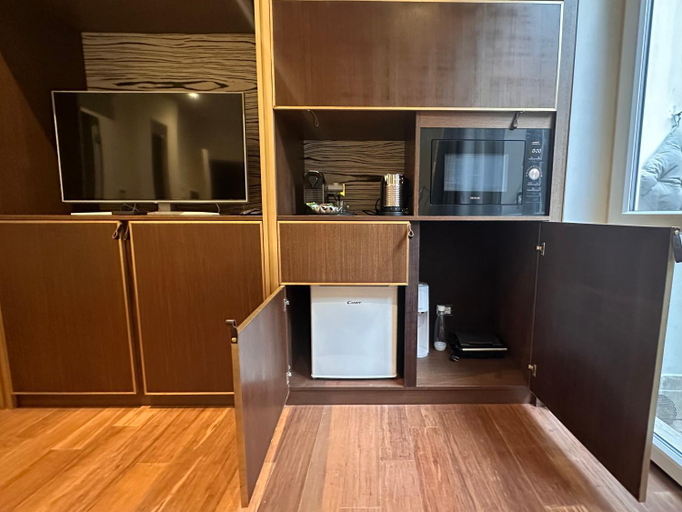 Dining Room 11
