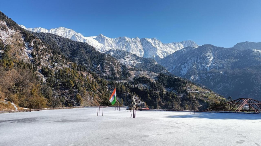 Others 2, Kareri Wayfarer, Kangra