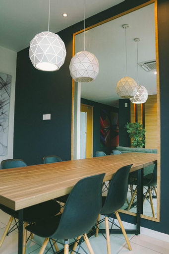 Dining Room 24