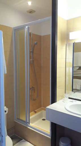 Bathroom 2, Le Fair Play, Landes