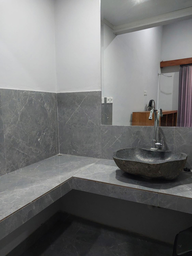 Bathroom, Pondok Senja, Gianyar