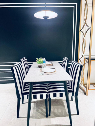 Dining Room 15