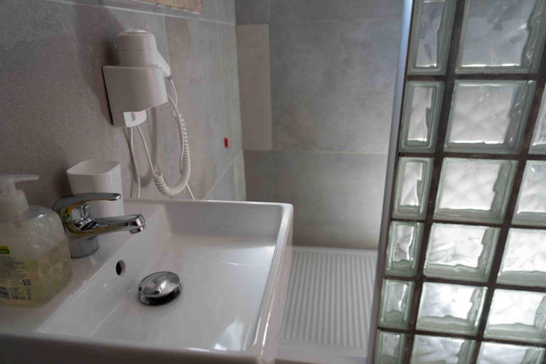 Bathroom 3, Hotel VM, Rome
