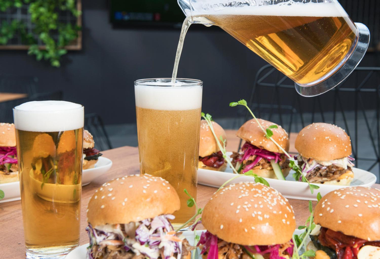 Food & Drinks 11