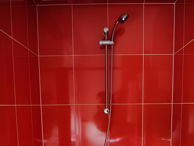 Bathroom 2, Gec II, Zagreb
