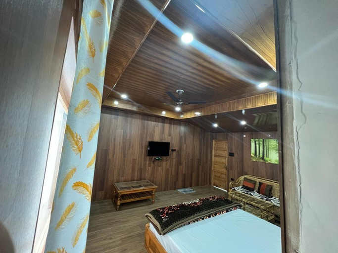 Bedroom 2, Ramneek Homestay, Chamoli