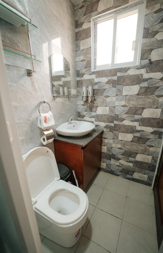 Bathroom 5, JJPHR Hotel San Antonio, Lubao