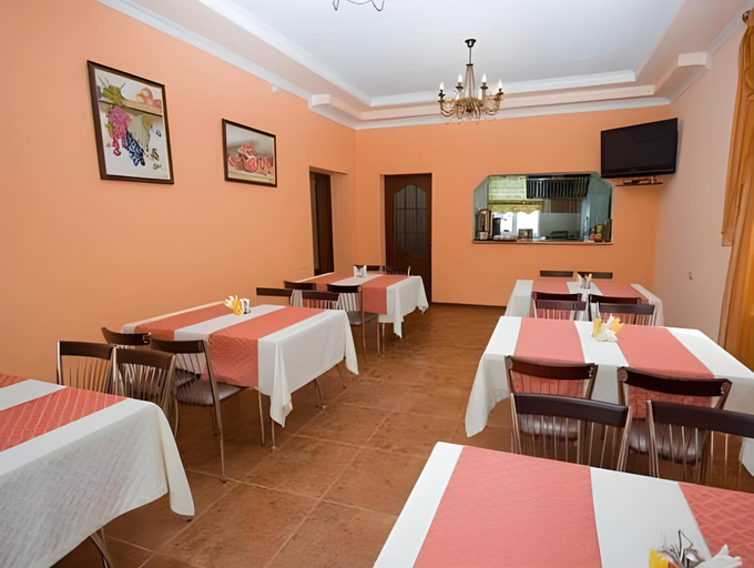 Food & Drinks, HOTEL Kapriz, Karachayevskiy rayon