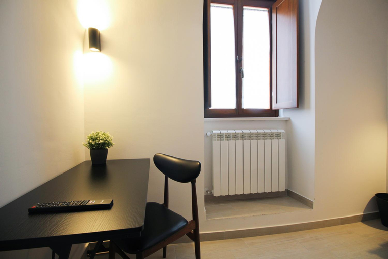 Others 4, Casa Alta, L'Aquila