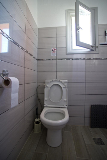Bathroom 4, Nicola's Apartments, Ionian Islands