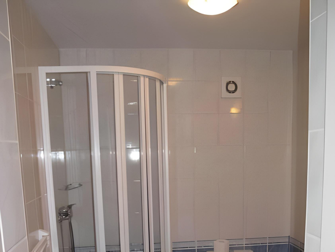 Bathroom 2, Sniezynka, Cieszyn