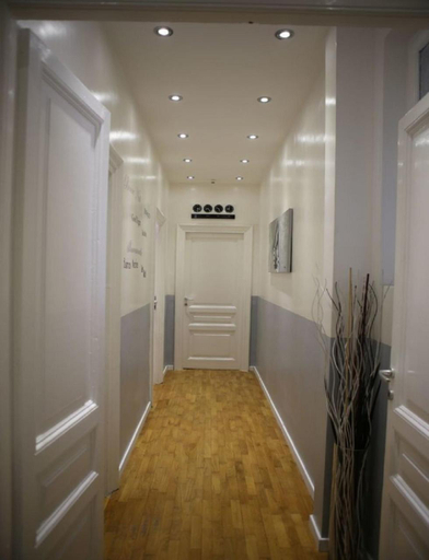 Public Area, Le Suite di Via Catone, Rome