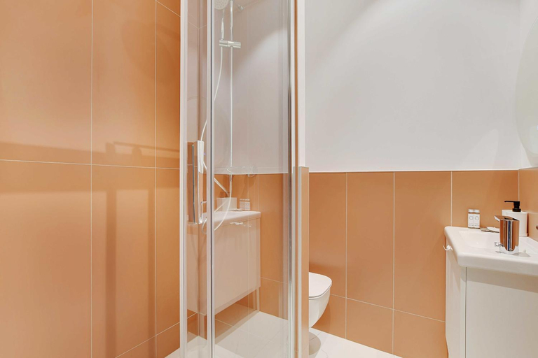 Bathroom 2, Magnificent apartment - 2BR/6P - Beaugrenelle, Paris