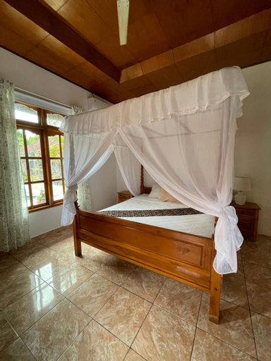 Bedroom 13