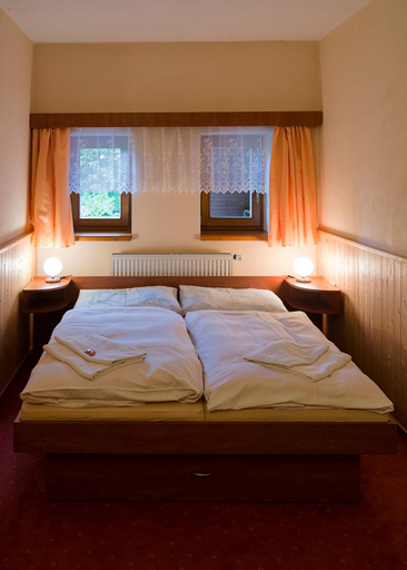 Others 5, Hacienda Cert, Jablonec nad Nisou