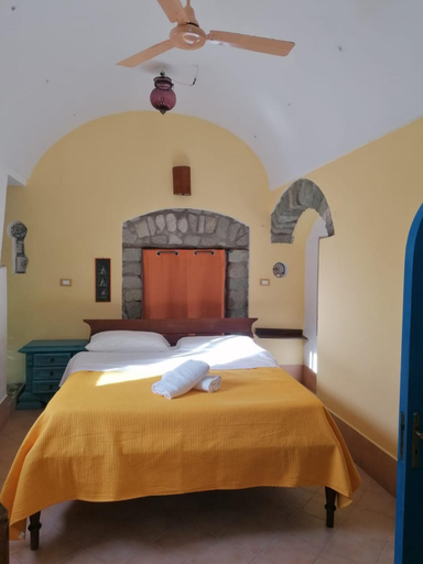 Bedroom 3, Dimora Coloniale B&B, Napoli