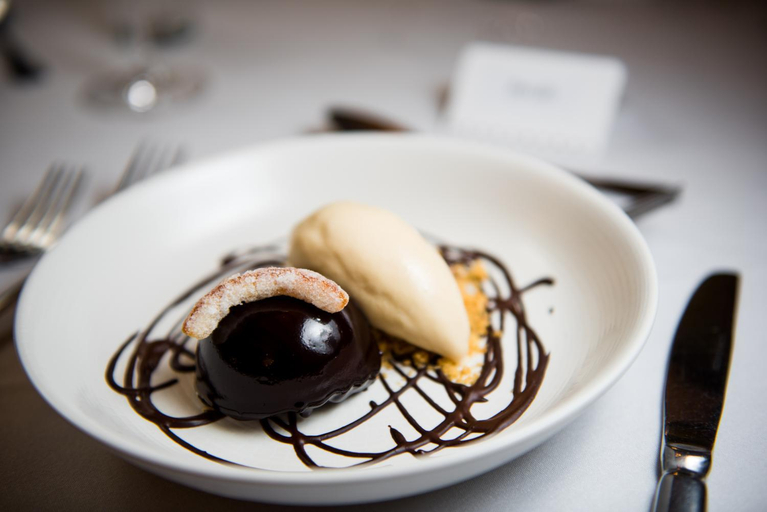 Food & Drinks 4, The Bull Hotel Maidstone/Sevenoaks, Kent