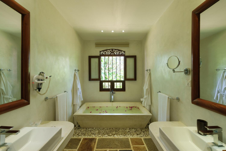 Bathroom 4, JH Villa Estate, Habaraduwa