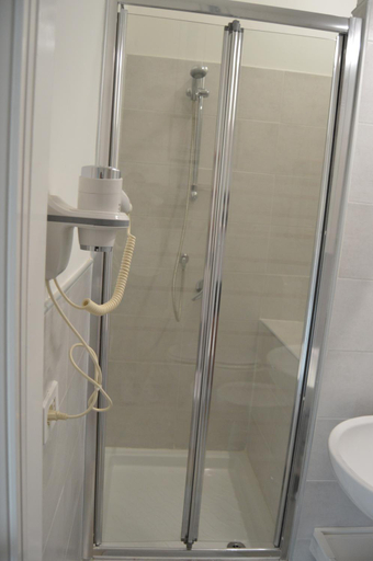 Bathroom 3, Pensione Rossi, Ravenna