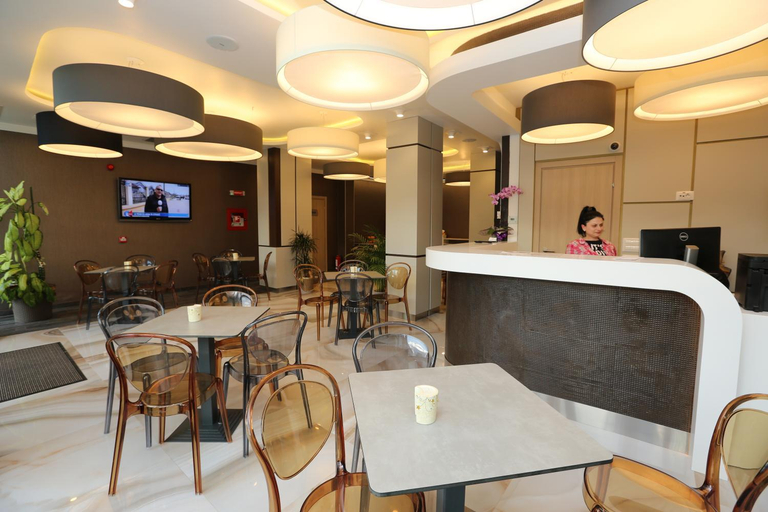 Food & Drinks 3, Hotel Baril, Hateg