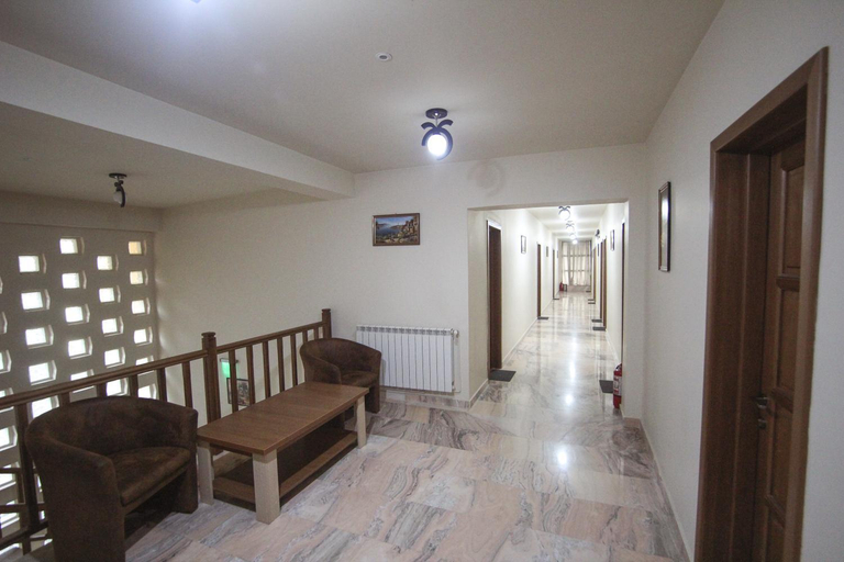 Others 5, Teju Hotels, Slanic