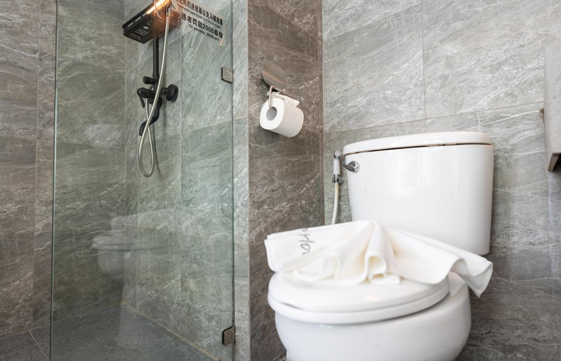 Bathroom 3, Up2you Hotel, Pulau Phuket