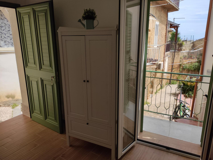 Others 4, Il Vicolo, Agrigento
