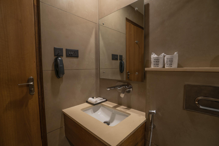 Bathroom 8