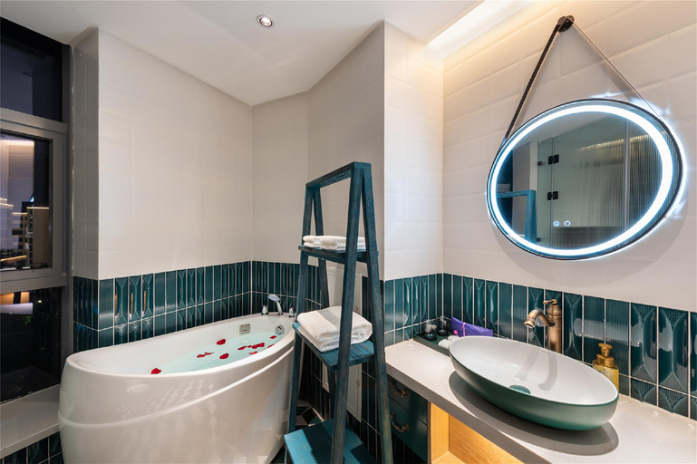 Bathroom 4