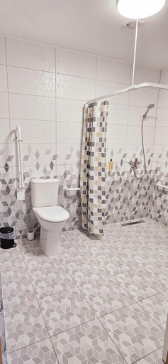 Bathroom 2, Neiroprakse Mini Hotel, Daugavpils