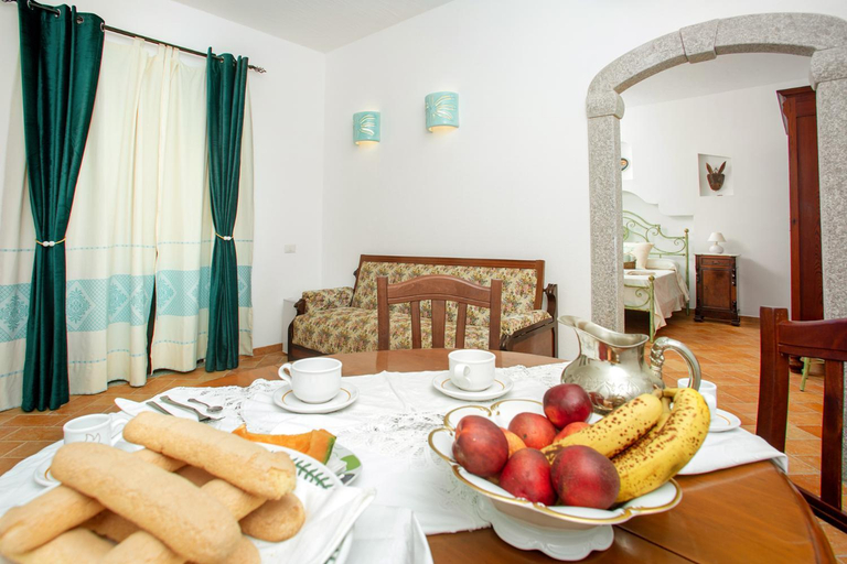 Food & Drinks 4, Vincent House, Olbia-Tempio