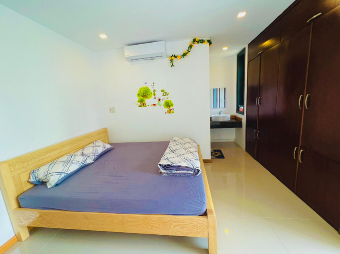 Bedroom 12