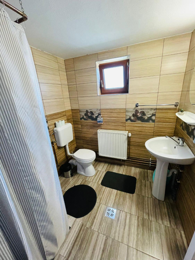 Bathroom 2, Pensiunea Alszegi Panzio, Praid
