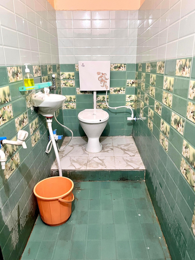 Bathroom 4, Laxmi Bhawan Dharamshala Mathura, Mathura
