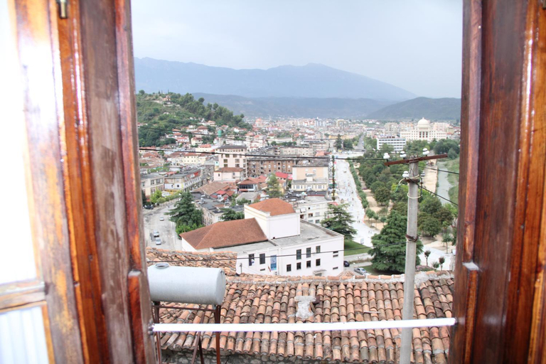 Others 5, OLD TOWN Hava Baci, Beratit