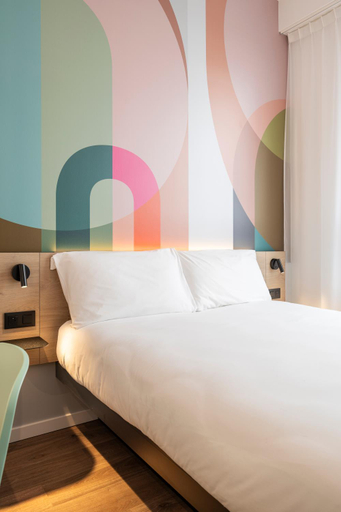 Bedroom 15