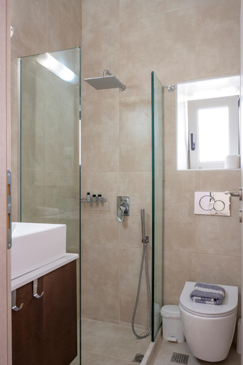 2, Klelia's Apartments, Crete