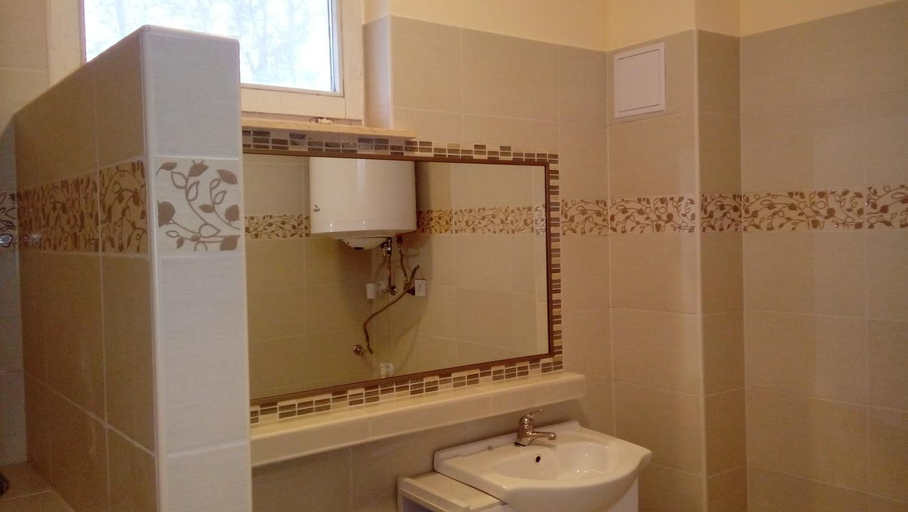 Bathroom 3, Napsugar apartmanhaz, Fonyód