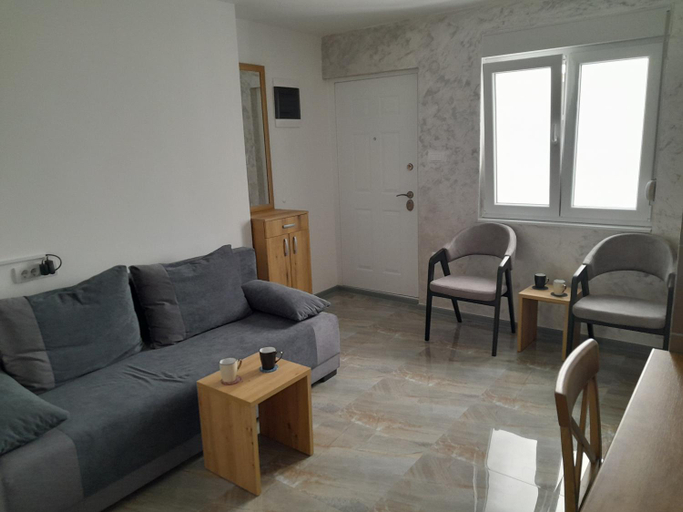 5, Nemanjina Centar, Pančevo