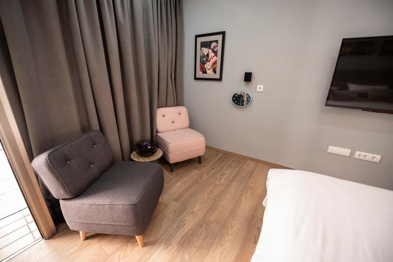 Facilities 2, Marshal apartment, Belgrade