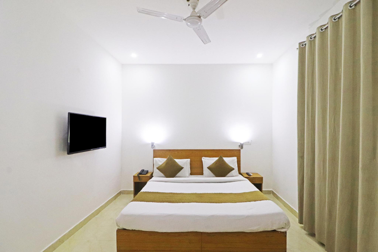 Bedroom 12