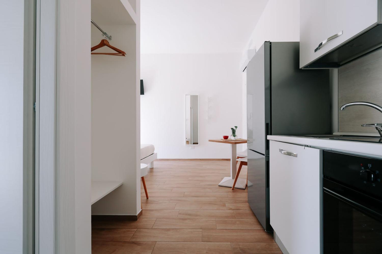 Others 2, PRIMO RENT ROOM, Brindisi