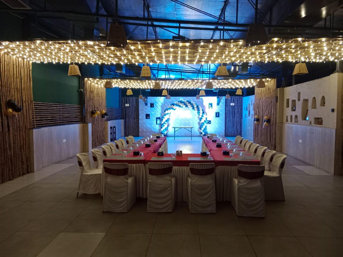 Food & Drinks 4, Hotel Dhruva, Solapur ( Pet Friendly ), Solapur