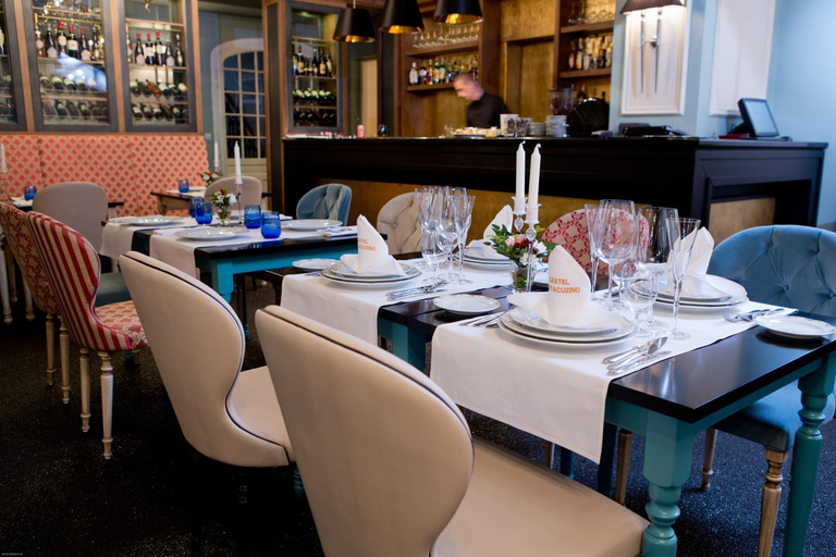 Food & Drinks 3, Castelul Cantacuzino, Busteni