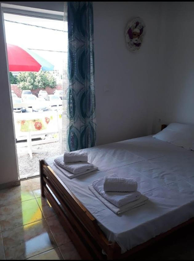 2, Aris House, Central Macedonia