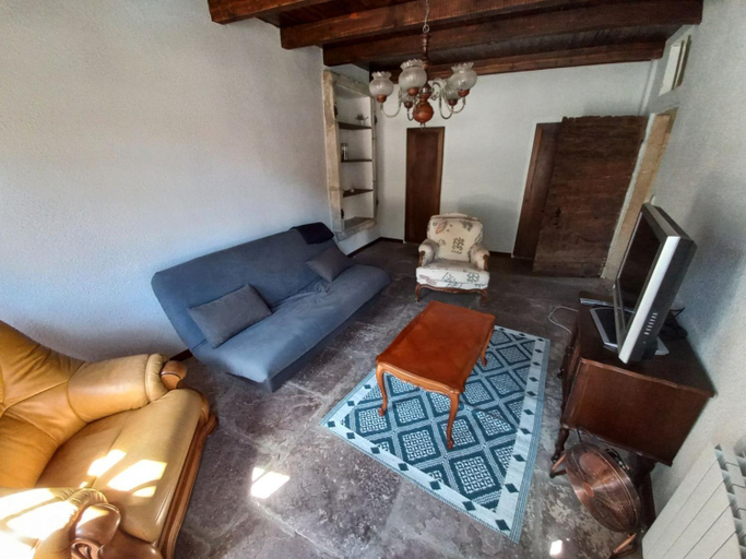 Others 2, Appartement atypique, Ardèche
