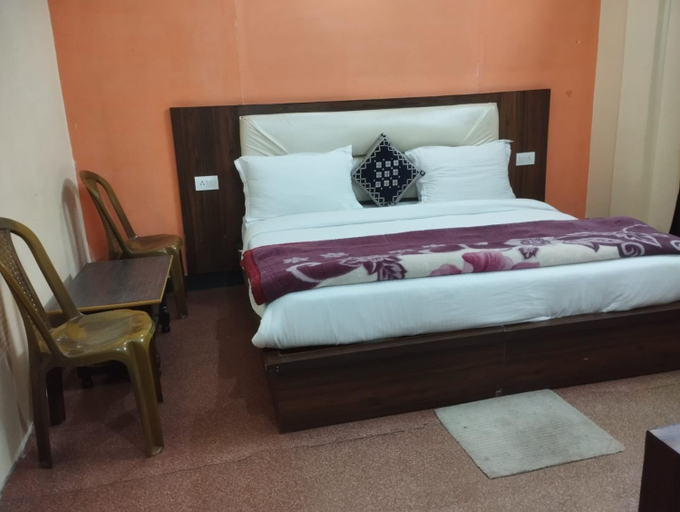 Others 3, Hotel Ishwar Naddi, Kangra